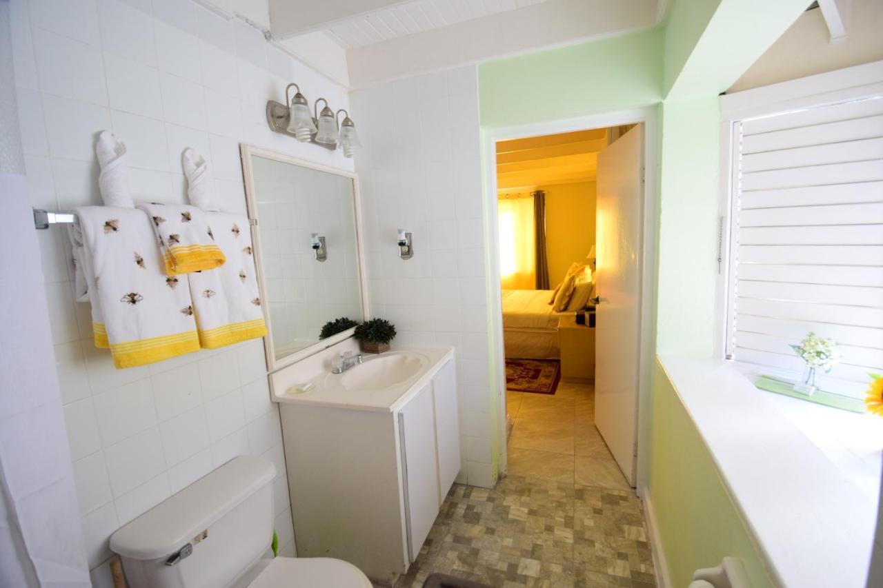 River Side Apt 9 @ Mystic Ridge. Ocho Rios Eksteriør bilde