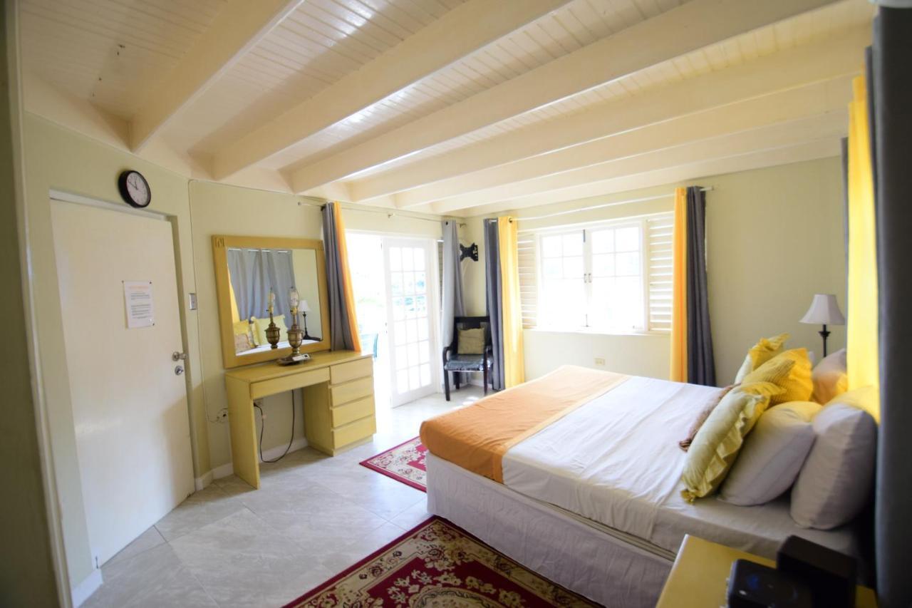 River Side Apt 9 @ Mystic Ridge. Ocho Rios Eksteriør bilde